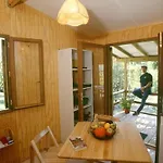 Campingplads Avec Terrasse Et Salon De Jardin A - Api-1-52-419 Darbres