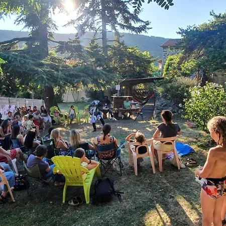 Camping Avec Terrasse Et Salon De Jardin A - Api-1-52-419 *