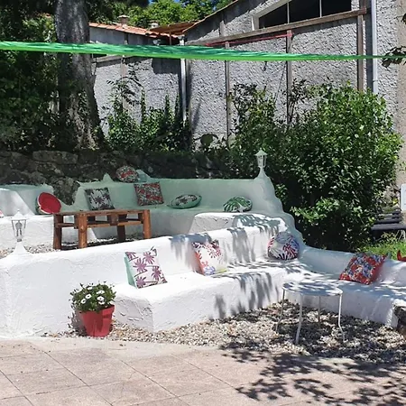 Avec Terrasse Et Salon De Jardin A - Api-1-52-419 * Darbres